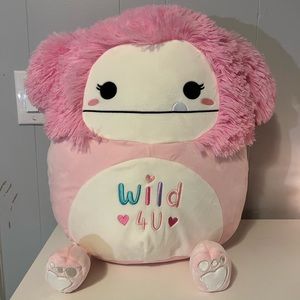 16” Brina Bigfoot Squishmallow Valentine’s